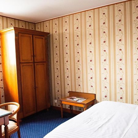Hotel Jolly Roger Dunkirk ภายนอก รูปภาพ